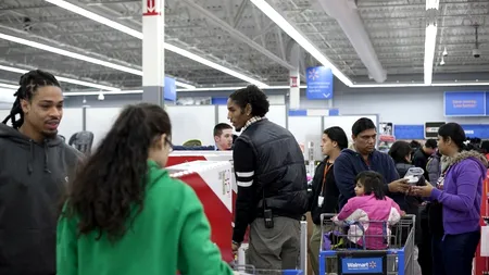 Motivul pentru care cheltuielile de consum ale americanilor au scăzut neașteptat în luna octombrie