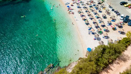 Prețurile au explodat în una dintre DESTINAȚIILE de vacanță preferate ale românilor: 