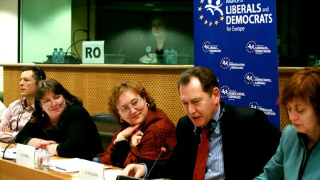 Norica Nicolai și Renate Weber au fost  EXCLUSE din PNL