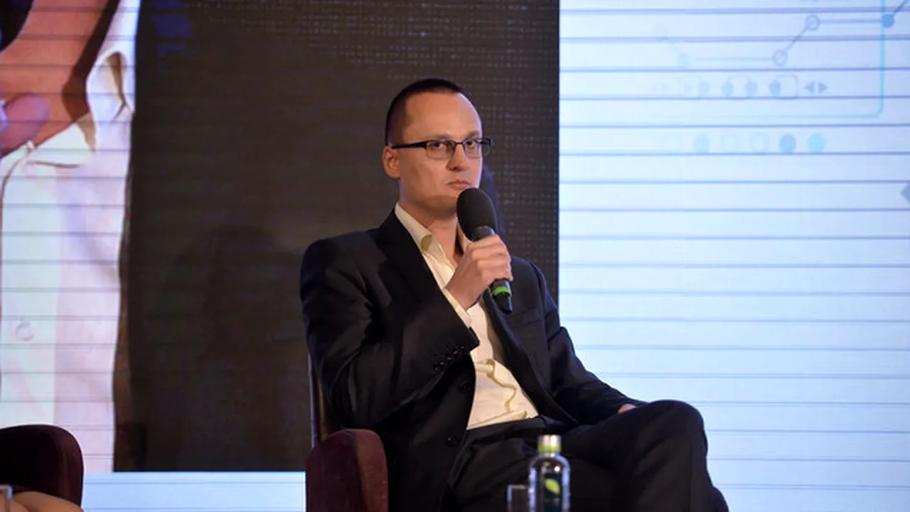 Șef Samsung România: ''Mai întâi să aibă fiecare copil tabletă, apoi rezolvăm problema toaletelor din curte''