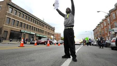 Primarul din Baltimore a anulat interdicțiile de circulație, iar Garda Națională se retrage din oraș