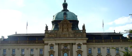 Deputații cehi au aprobat dizolvarea Camerei inferioare a Parlamentului