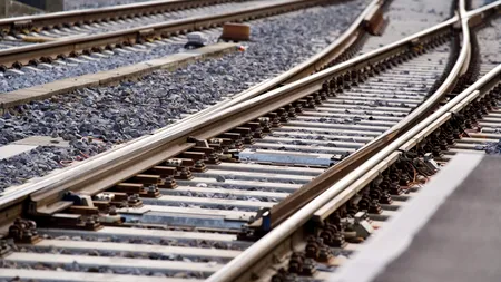 Tragedie în Vrancea. Un adolescent de 16 ani s-a urcat pe un vagon de tren și s-a electrocutat