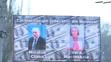 Afișe cu 
