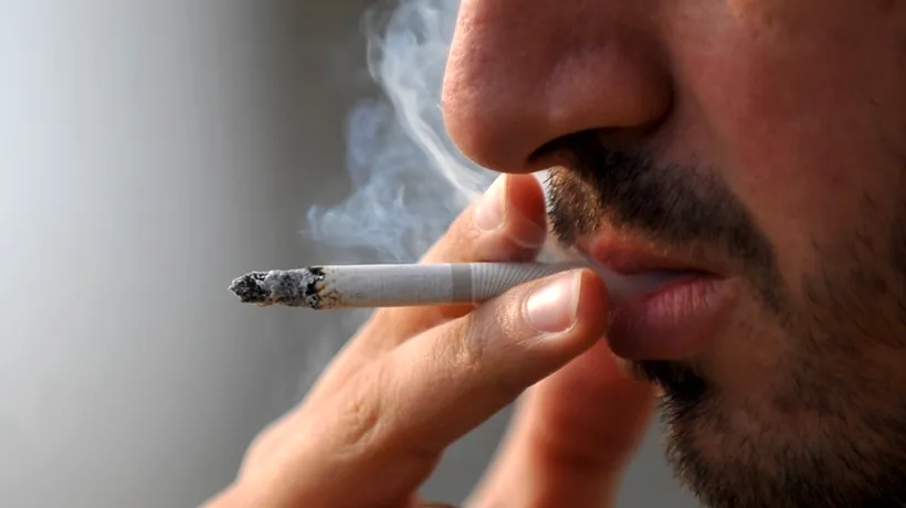 Atenție fumători: Primele simptome ale cancerului oral se văd, nu se simt