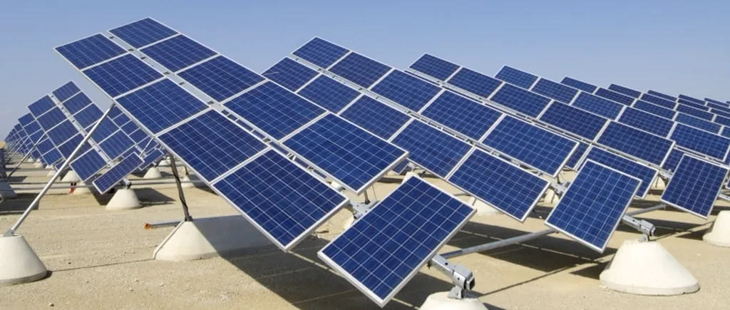 Taxa pe stâlp a înghețat investiția de 100 milioane euro în cel mai mare parc fotovoltaic din România