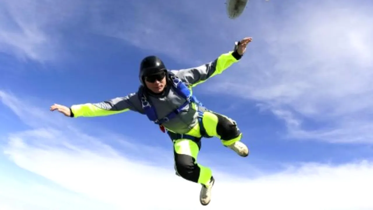 Șapte persoane au murit în Slovacia după ce două avioane cu parașutiști la bord s-au ciocnit