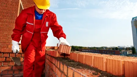 Locuri de muncă în domeniul construcțiilor, disponibile la un târg organizat în București