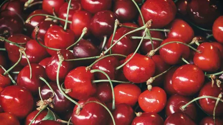 Au apărut primele cireșe în piețe. Prețul IREAL cu care se vinde un kilogram