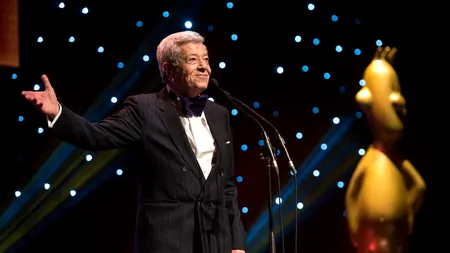 Maestrul Ion Dichiseanu, înmormântat cu onoruri militare în cimitirul Bellu / Mesajul Ioanei Dichiseanu: „Tata va fi mereu cu noi, în inima mea, a noastră, el e îngerul care ne va proteja”