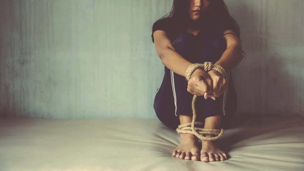 Guvernul României, lăudat de Departamentul de Stat al SUA pentru că a intensificat efortul pentru combaterea traficului de persoane