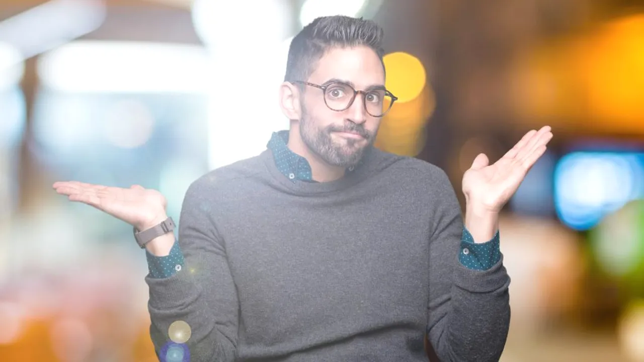 Gestul drăguț făcut de un bărbat pentru partenera lui: Este ciudat! / Femeile de pe internet îi iau apărarea: Ești un cavaler în armură! Meriți o medalie de onoare sau un premiu pentru pace