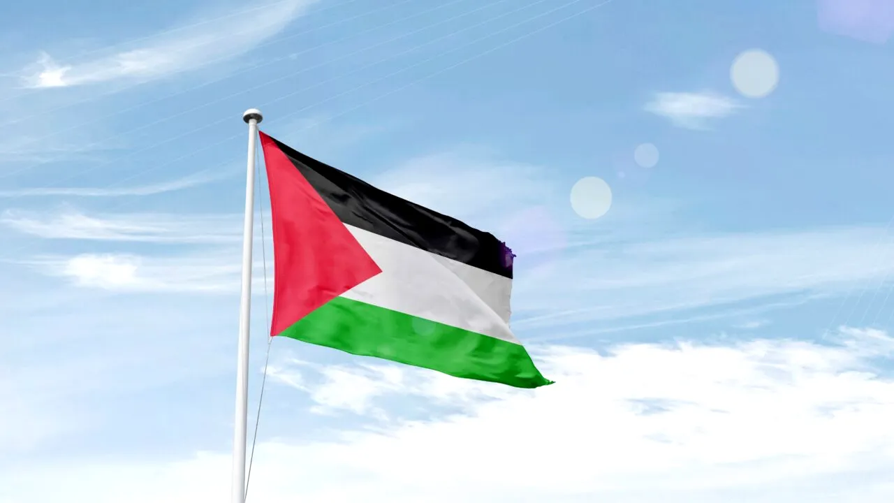 Mai multe primării din Franța spun că au fost AVERTIZATE de autorități să nu mai arboreze steagul palestinian. Care este motivul