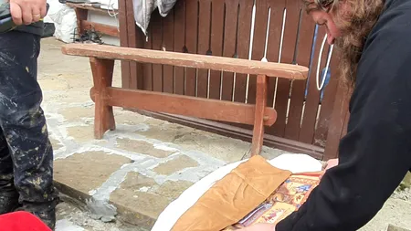 MINUNE la mănăstirea mistuită de flăcări din Suceava. Moaștele Sfântului Ioan cel Nou au rămas intacte