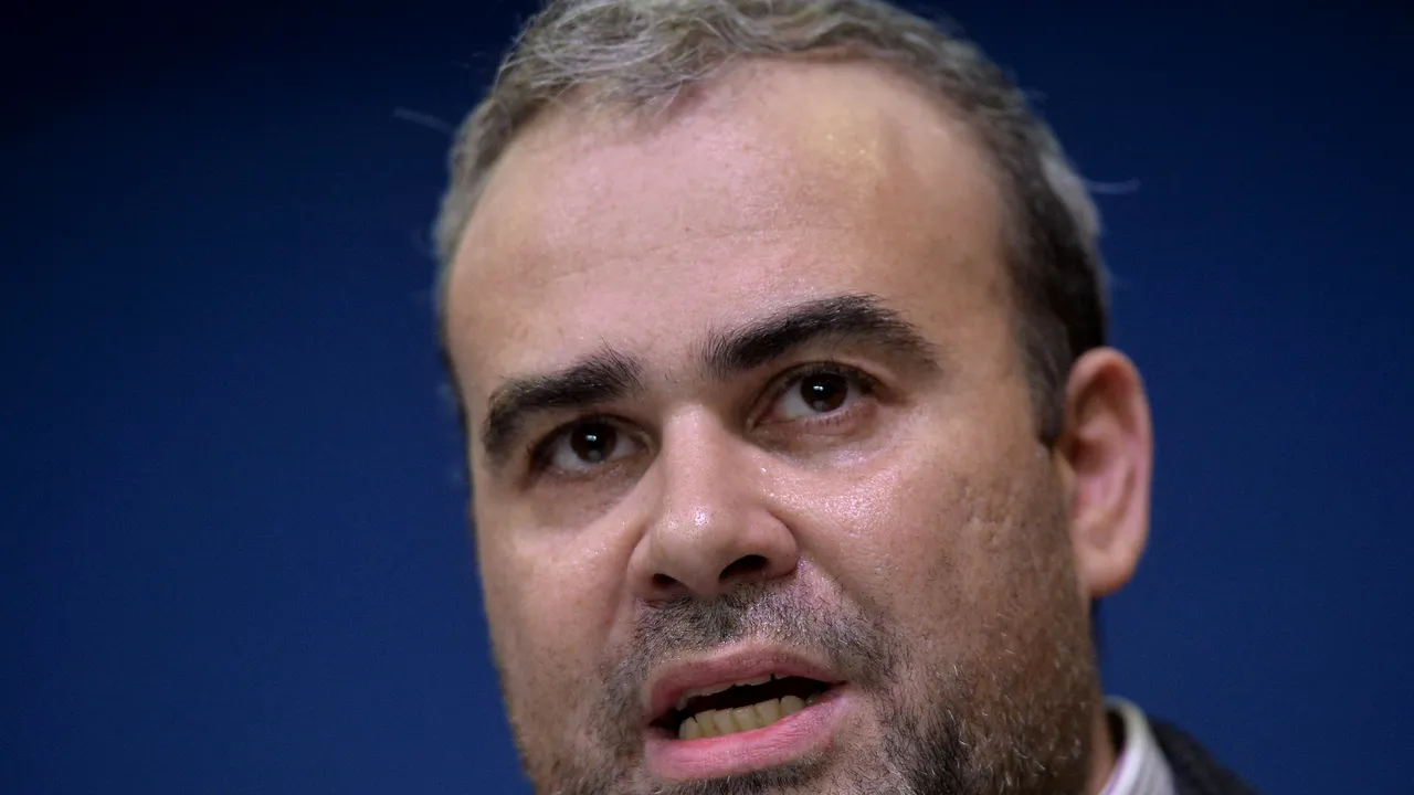 ÎCCJ amână procesul lui Darius Vâlcov până la primirea motivării CCR pe completurile specializate