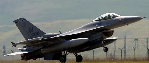 Forțele aeriene americane și române participă la un exercițiu cu F-16 la Câmpia Turzii