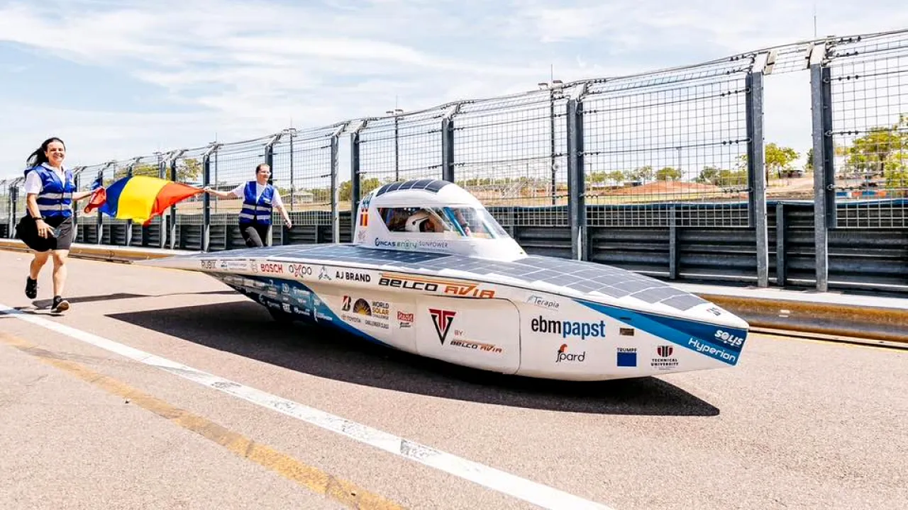 Aventură românească în Australia. O echipă de studenți români a TRAVERSAT continentul cu un vehicul solar: „Autonomie de 300 km fără soare”