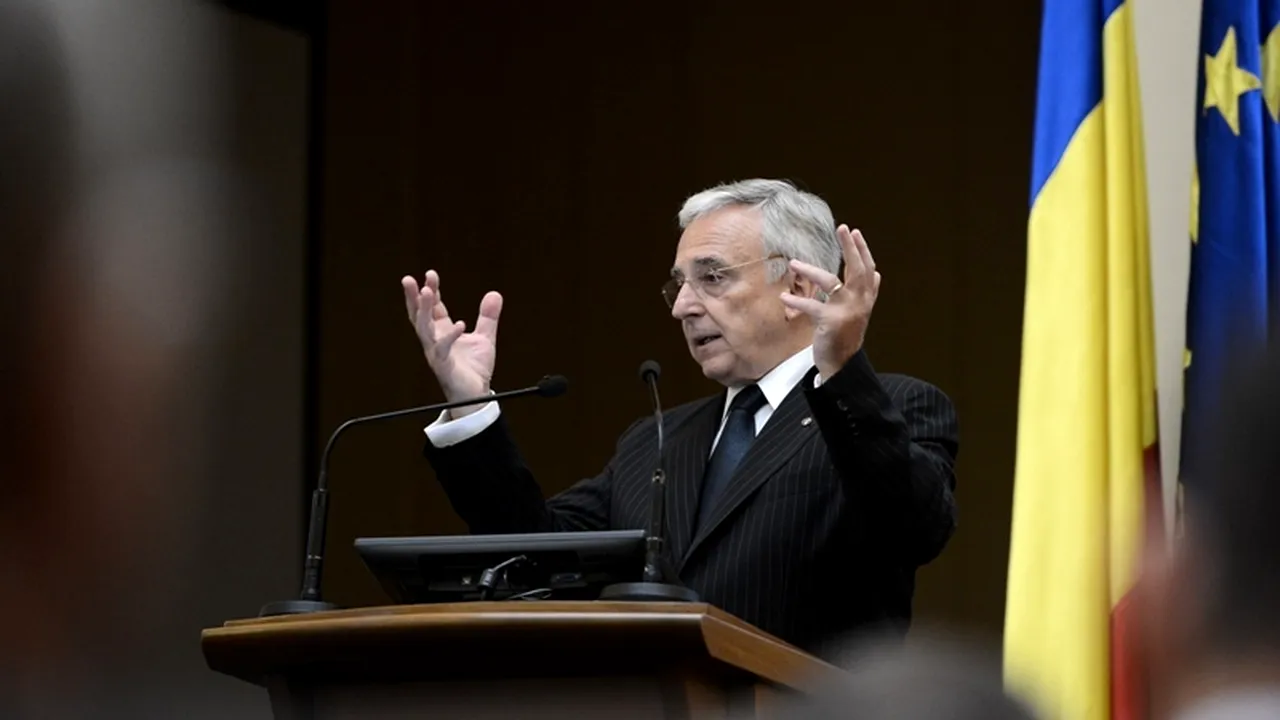 Isărescu: România, sub media mondială la educație financiară; copiii trebuie învățați despre bani