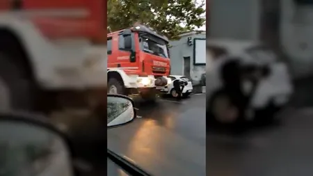 Accident cu patru mașini în Capitală, printre care și un BMW / Cum s-a produs carambolul / FOTO & VIDEO