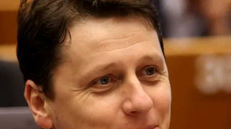 Lista PP-DD în București: un senator PNL, un deputat PSD, un general fost PC