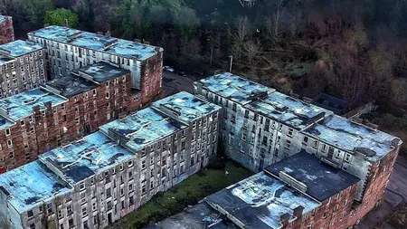 Orașul în care mai locuiesc doar 4 oameni. Câți bani costă să CUMPERI un apartament acolo