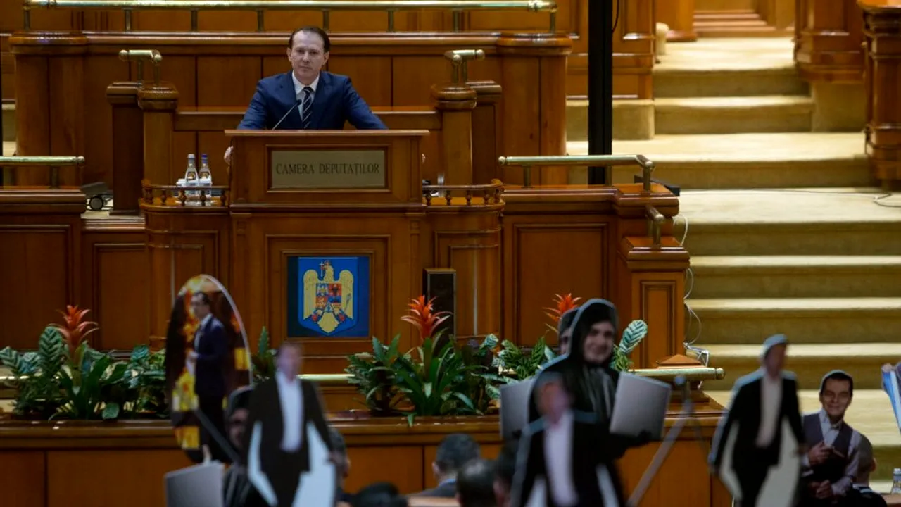VIDEO. Scandal în Parlament la „Ora premierului”. Florin Cîțu: Cei care au discutat despre buget nu au înțeles. O să vă înscriu eu la școală/ George Simion: Grupul AUR va părăsi sala de ședințe în semn de solidaritate cu minerii din Valea Jiului