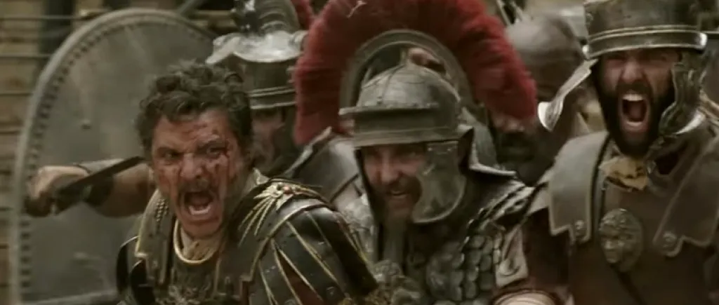 COIFUL purtat de Russell Crowe în filmul Gladiatorul, scos la licitație la un preț colosal. Îți poți cumpăra 3 apartamente în București cu acei bani