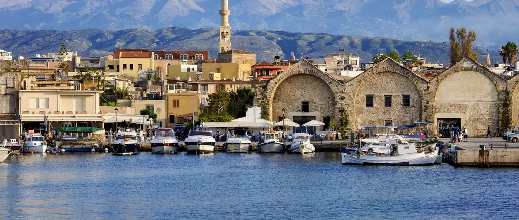 O INSULĂ din Grecia oferă cazări de lux la prețuri reduse într-un peisaj idilic. Insula a fost decorul pentru filmul „Zorba Grecul” din 1964