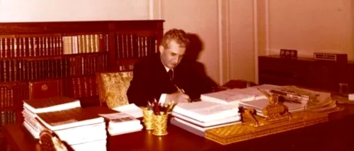 Mobilier de birou și instrumentele de scris care i-au aparținut lui Ceaușescu, scoase la licitație