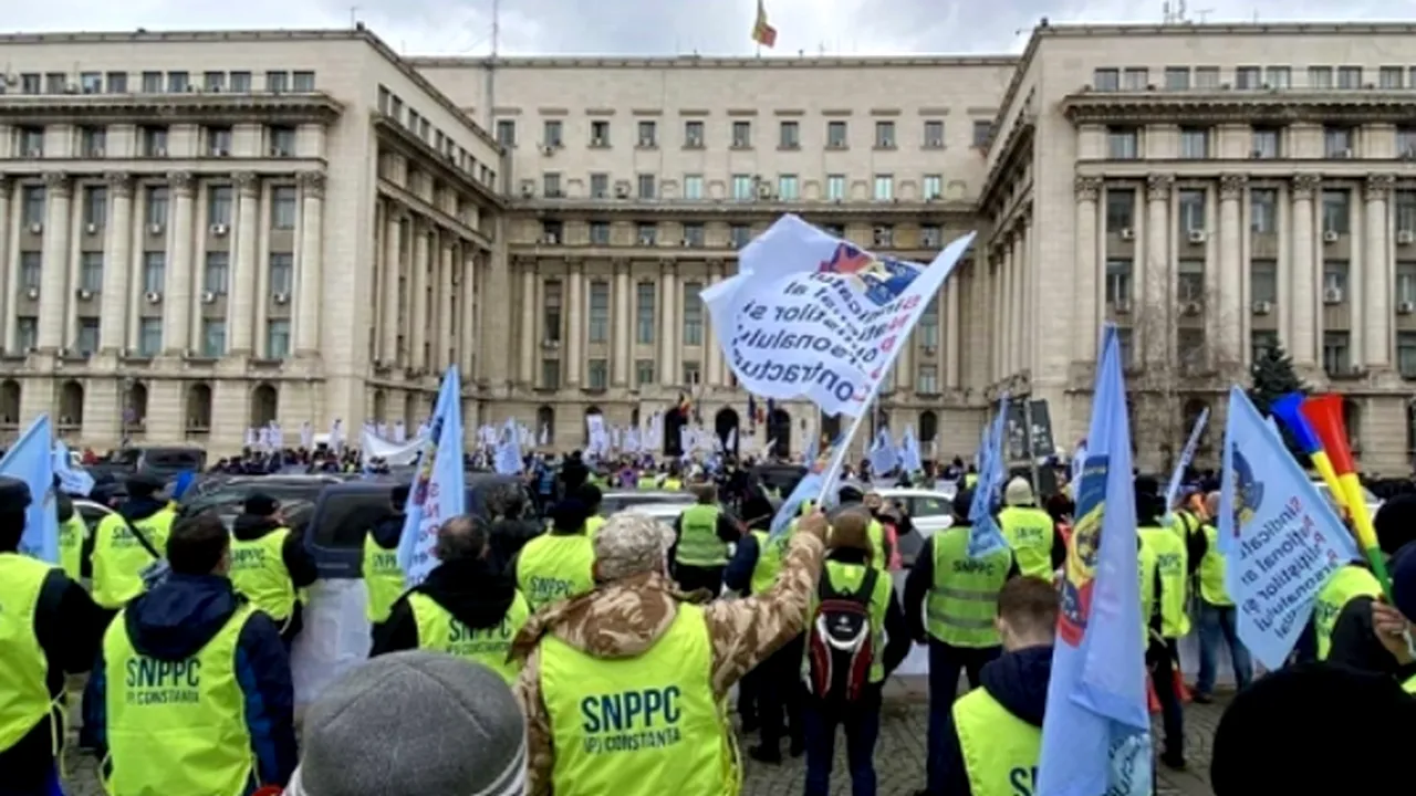 Protest în fața sediului MAI | Care sunt REVENDICĂRILE polițiștilor: ”Dacă strada nu va fi ocupată de polițiști, va fi ocupată de infractori!”
