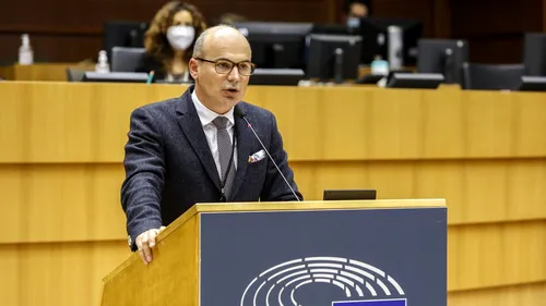 Rareș Bogdan rămâne încă trei ani lider al delegației PNL - PPE din Parlamentul European