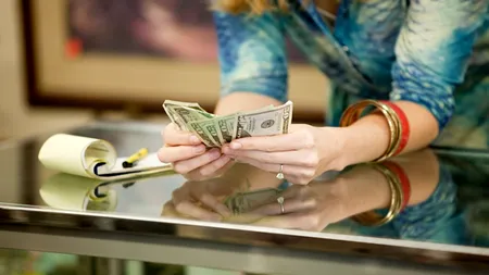 Noi TĂIERI de pensii și salarii în România? Deficitul bugetar și criza din Germania amenință economia națională