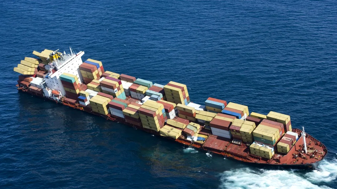 Prețurile la transportul maritim au explodat. Pandemia scumpește totul