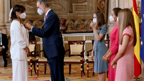 O româncă a fost decorată de regele Spaniei cu Ordinul de Merit Civil
