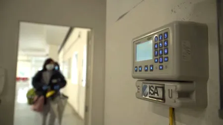 ITALIA introduce semafoare la toalete, ca să păstreze distanța socială