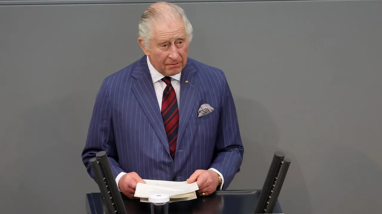 Un bărbat le-a trimis o SCRISOARE regelui Charles și reginei Camilla, în care susține că este fiul celor doi: „Am nevoie de răspunsuri”