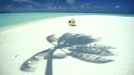 Vreme călduroasă în majoritatea țării în ultimul weekend din vară. Care sunt zonele afectate de ploi și vijelii