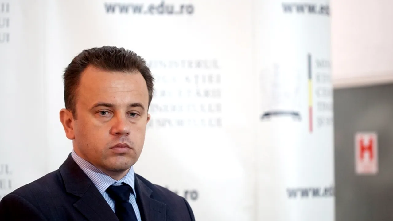 Liviu Pop, fost ministru interimar al Educației, reacție nervoasă după ce Universitatea București a anunțat că Ponta a plagiat