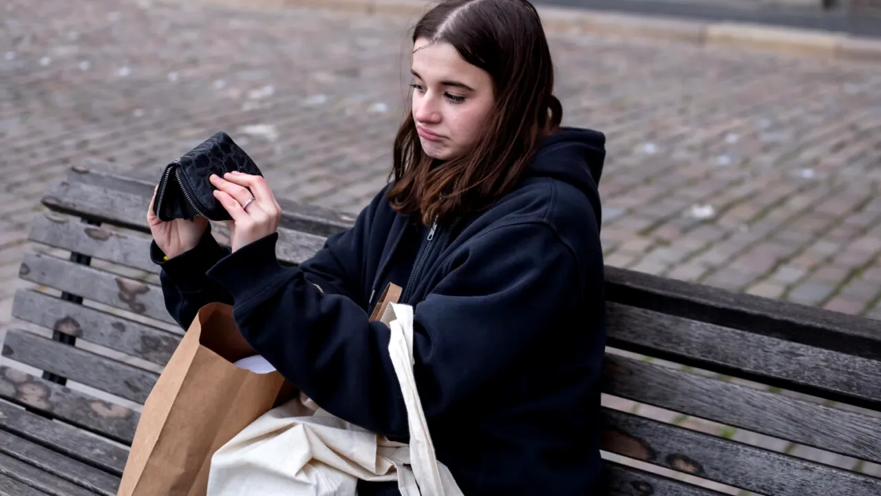 INS: Aproape 500.000 de șomeri în România. Piața muncii stagnează în trimestrul III. Diferențe mari între urban și rural