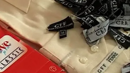 Prezervative, țigări și pastile pentru potență la expoziția de PRODUSE CONTRAFĂCUTE de la Palatul de Justiție. VIDEO și GALERIE FOTO