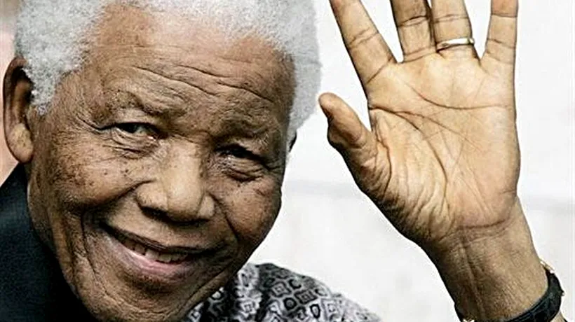 NELSON MANDELA A MURIT. Steagul american și cel francez, în BERNĂ după moartea lui Nelson Mandela