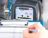 Cum s-a reașezat piața de energie sub spectrul expirării plafonării. Peste 2% din totalul consumatorilor au trecut la furnizorul cu PREȚUL cel mai mic