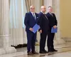 Cei trei noi judecători ai Curții Constituționale au depus jurământul, la Palatul Cotroceni, în prezența președintelui și a premierului