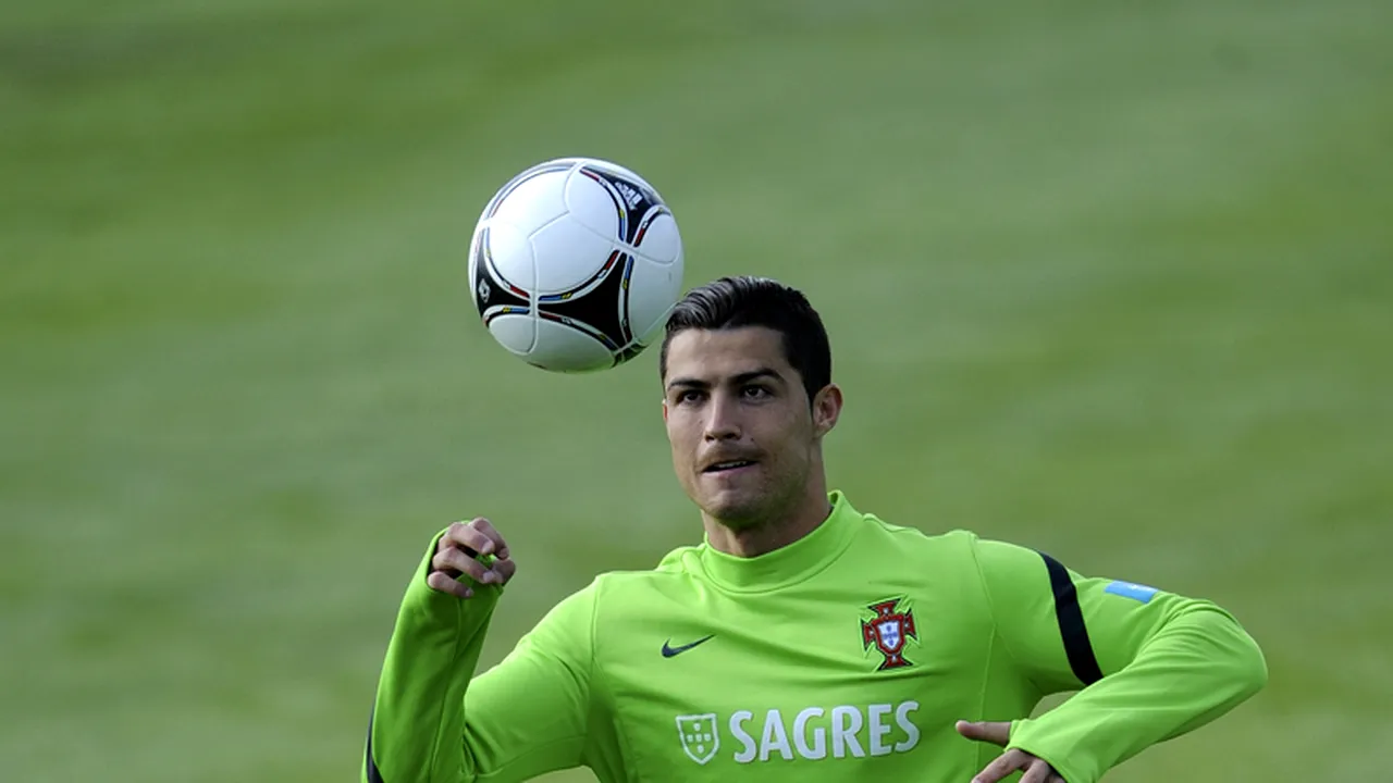 SUPORTER ADEVĂRAT. Un portughez a mers 3.600 de kilometri cu bicicleta, până în Polonia, pentru a fi alături de naționala țării sale