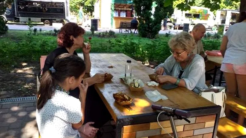 Festival gastronomic la Galați: Zona de promenadă a orașului a fost transformată într-o bucătărie uriașă - FOTO