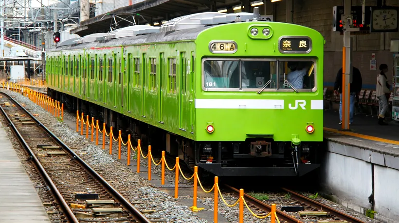 Un tren a întârziat 45 de minute în Japonia după ce un angajat de la gară a fost arestat pentru că a filmat o adolescentă sub fustă