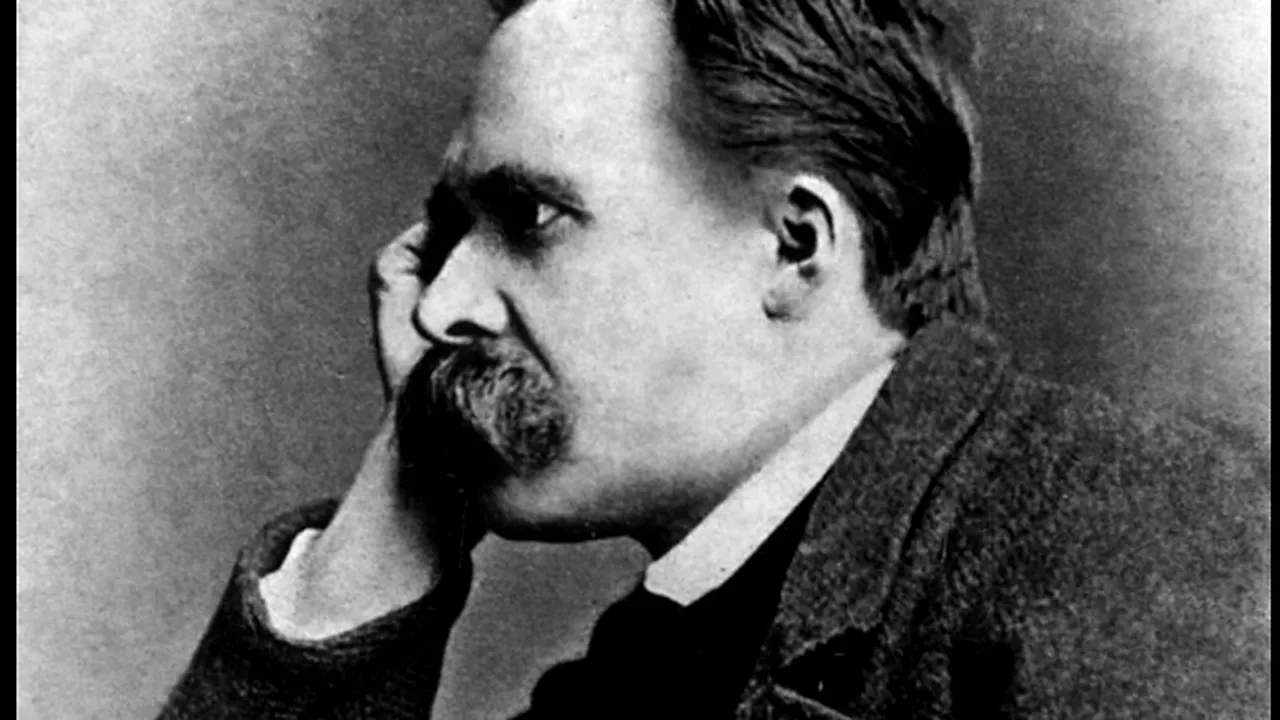 Ce semnificație psihologică are celebra expresie a lui Nietzsche: „Ce nu te omoară te face mai puternic”?