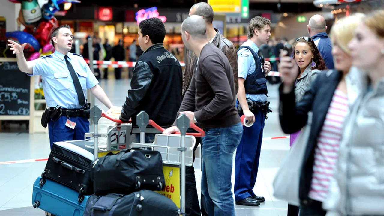 Poliția olandeză a arestat angajați ai aeroportului Amsterdam-Schiphol pentru trafic de cocaină