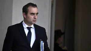 Sébastien Lecornu a prezentat un proiect bugetar provizoriu. Ce vizează planul fiscal al premierului FRANȚEI