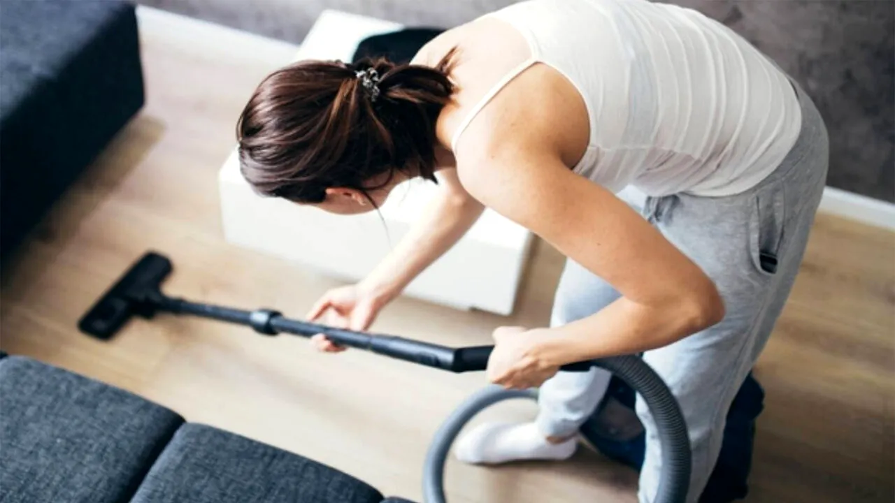 În timp ce făcea curățenia de Paște, o botoșăneancă a găsit un obiect ciudat, bine ASCUNS de soțul ei. Imediat, a sunat la 112